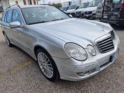 Usata Mercedes E280 Avantgarde 190 CV (139 kW) 2007 Grigio Station wagon