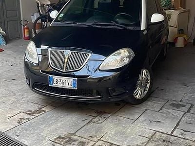 Usata Lancia Ypsilon 60 CV (44 kW) 2010 Utilitaria