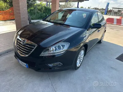 Usado Lancia Delta 150 CV (110 kW) 2010 Negro Utilitario