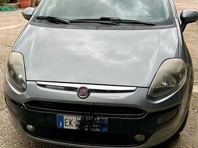 Usata Fiat Punto 75 CV (55 kW) 2012 Grigio Utilitaria