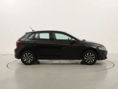 Usata VW Polo Life 95 CV (69 kW) 2024 Neronero Utilitaria