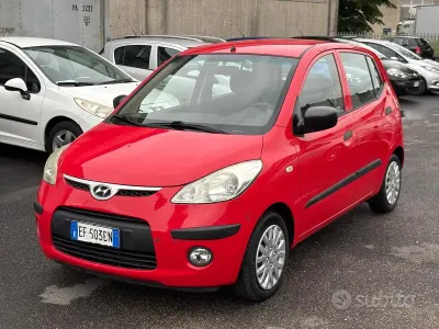 Usata Hyundai i10 69 CV (50 kW) 2011 Rosso Utilitaria