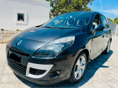 Usata Renault Scenic E-Tech 110 CV (80 kW) 2010 Grigio Monovolume