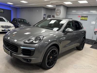 Usata Porsche Cayenne 385 CV (283 kW) 2014 Grigio SUV