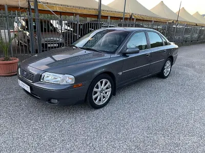 Usata Volvo S80 163 CV (119 kW) 2005 Blu Berlina