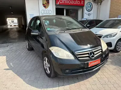 Usata Mercedes A180 Elegance 109 CV (80 kW) 2009 Nero Berlina