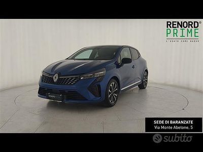 Usata Renault Clio V Techno 91 CV (66 kW) 2024 Blu scuro Berlina
