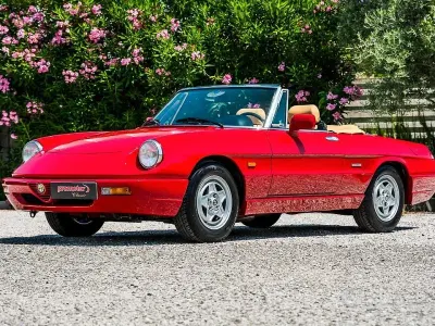 Usata Alfa Romeo Spider 106 CV (77 kW) 1990 Rosso Cabrio