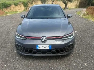 Gebraucht VW Golf VIII GTI 245 PS (180 kW) 2021 Grau Limousine