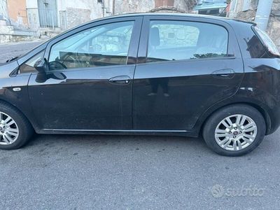 Usata Fiat Punto Sport 90 CV (66 kW) 2012 Nero Utilitaria