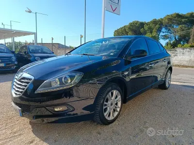Usata Lancia Delta Gold 120 CV (88 kW) 2014 Nero Utilitaria