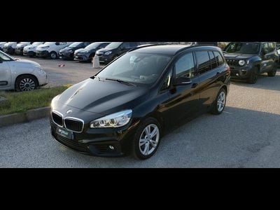 Usata BMW 218 Gran Tourer Sport Line 150 CV (110 kW) 2017 Nero Monovolume