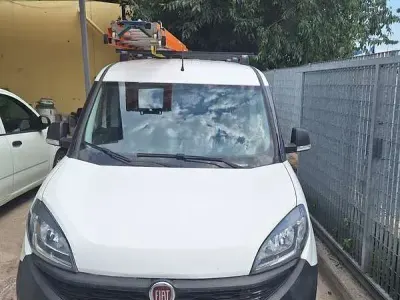 Usata Fiat Doblò 105 CV (77 kW) 2021 Bianco Monovolume