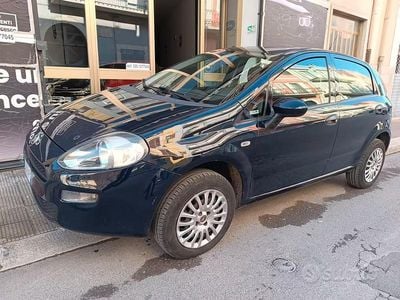 Occasion Fiat Punto Street 77 ch (56 kW) 2017 Bleue Citadine