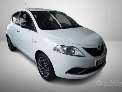 Usata Lancia Ypsilon Gold 69 CV (50 kW) 2016 Other Utilitaria