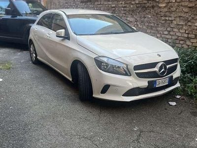 Usata Mercedes A180 Business 122 CV (89 kW) 2017 Berlina