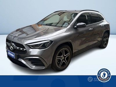 Käytetty Mercedes GLA200 AMG line 150 HP (110 kW) 2025 Harmaa Katumaasturi