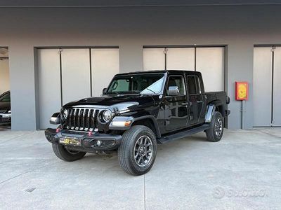 Usata Jeep Gladiator Overland 264 CV (194 kW) 2021 Nero Pick-up