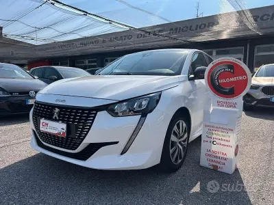 Usata Peugeot 208 Active 75 CV (55 kW) 2023 Bianco Utilitaria