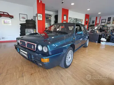Usata Lancia Delta 205 CV (150 kW) 1992 Verde Utilitaria