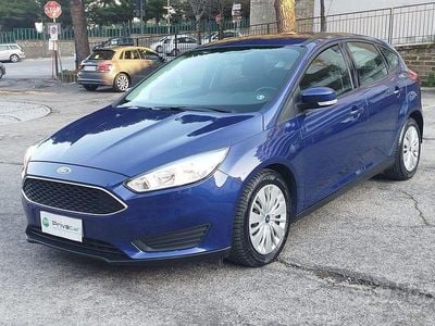 Usata Ford Focus 95 CV (69 kW) 2016 Blu Utilitaria