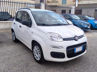 Usata Fiat Panda Easy 75 CV (55 kW) 2015 Bianco Berlina