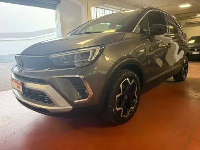 Usata Opel Crossland X Ultimate 110 CV (80 kW) 2023 Argento SUV