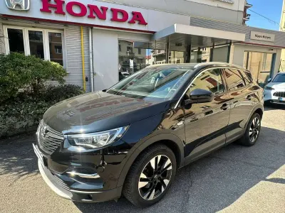 Usata Opel Grandland X Innovation 131 CV (96 kW) 2019 Nero SUV