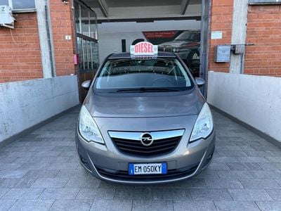 Usata Opel Meriva Cosmo 95 CV (69 kW) 2012 Grigio Monovolume
