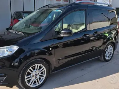 Begagnad Ford Tourneo Courier