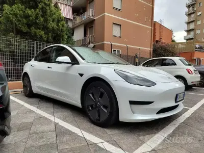 Usata Tesla Model 3 RWD 88 kW (120 CV) 2023 Bianco Berlina