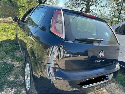 Usata Fiat Punto 77 CV (56 kW) 2014 Nero Utilitaria