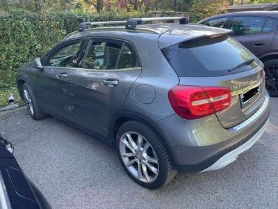 Usata Mercedes GLA220 Executive 177 CV (130 kW) 2015 Argento SUV