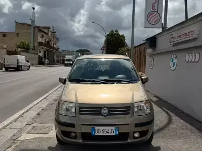 Usado Fiat Panda Dynamic 69 HP (50 kW) 2006 Castanho Citadino