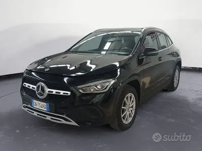 Usata Mercedes GLA180 Business 116 CV (85 kW) 2023 Nero SUV