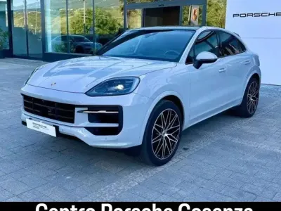 Gebraucht Porsche Cayenne 354 PS (260 kW) 2024 Gesso SUV
