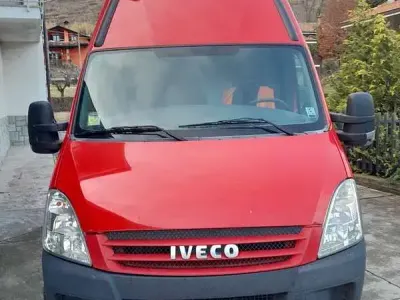 Occasion Iveco Daily 116 ch (85 kW) 2007 Rouge Van