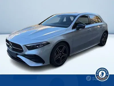 Nuova Mercedes A180 AMG 115 CV (84 kW) 2025 Grigio Berlina