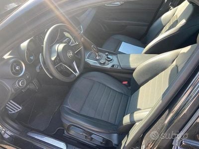Usata Alfa Romeo Giulia Tech Edition 190 CV (139 kW) 2020 Nero Berlina