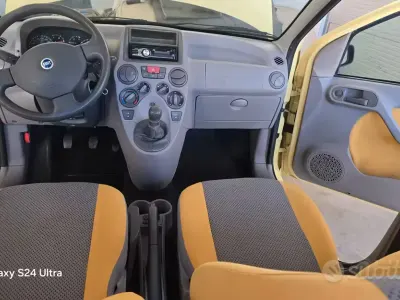 Usado Fiat Panda 4x4 Climbing 60 HP (44 kW) 2006 Amarelo Citadino