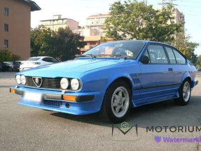 Usata Alfa Romeo GTV 131 CV (96 kW) 1983 Blu/azzurro Coupé