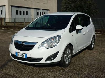 Usata Opel Meriva 120 CV (88 kW) 2013 Bianco Monovolume