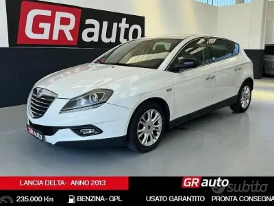Usata Lancia Delta Gold 120 CV (88 kW) 2013 Bianco Utilitaria