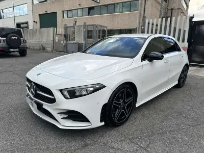 Usata Mercedes A180 Premium 116 CV (85 kW) 2018 Bianco Utilitaria