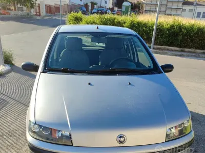 Usata Fiat Punto 60 CV (44 kW) 2002 Grigio Utilitaria