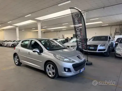 Usata Peugeot 207 112 CV (82 kW) 2010 Grigio Berlina