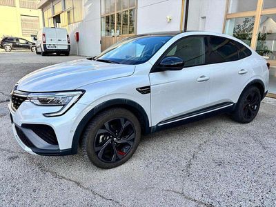 Usata Renault Arkana R.S. 145 CV (106 kW) 2022 Bianco perlato / tetto nero SUV