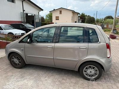 Usata Lancia Musa 95 CV (69 kW) 2010 Monovolume