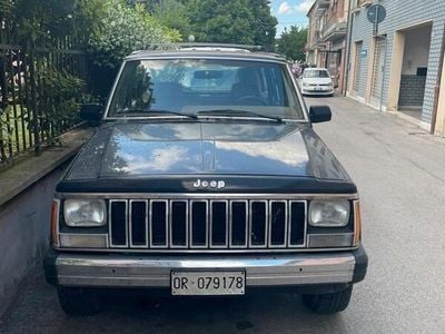 Usata Jeep Cherokee 130 CV (95 kW) 1989 Nero SUV