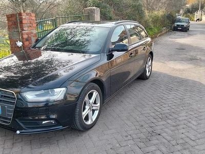 Usata Audi A4 140 CV (102 kW) 2012 Nero Station wagon